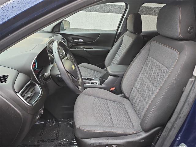 Photo of 2022 Blue Glow Metallic Chevrolet Equinox