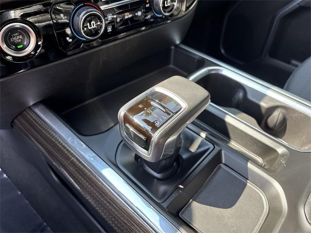 Photo of 2022 Glacier Blue Metallic Chevrolet Silverado 1500