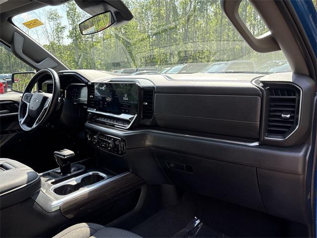 Photo of 2022 Glacier Blue Metallic Chevrolet Silverado 1500