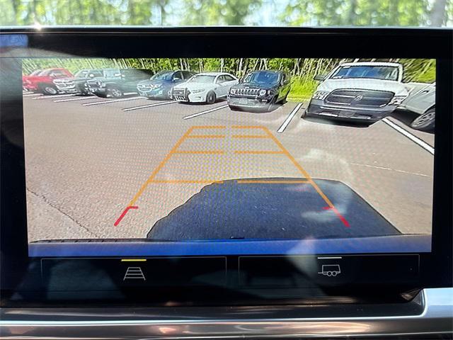 Photo of 2022 Glacier Blue Metallic Chevrolet Silverado 1500