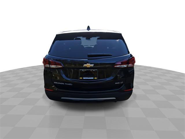 Photo of 2022 Mosaic Black Metallic Chevrolet Equinox