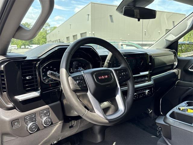 Photo of 2023 Summit White GMC Sierra 1500
