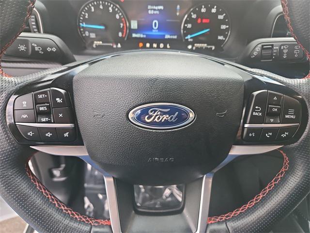 Photo of 2022 Star White Metallic Tri-Coat Ford Explorer