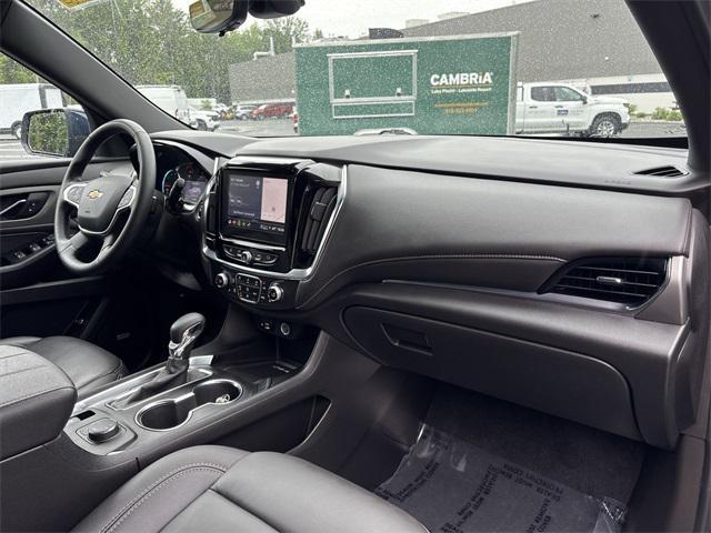 Photo of 2023 Northsky Blue Metallic Chevrolet Traverse