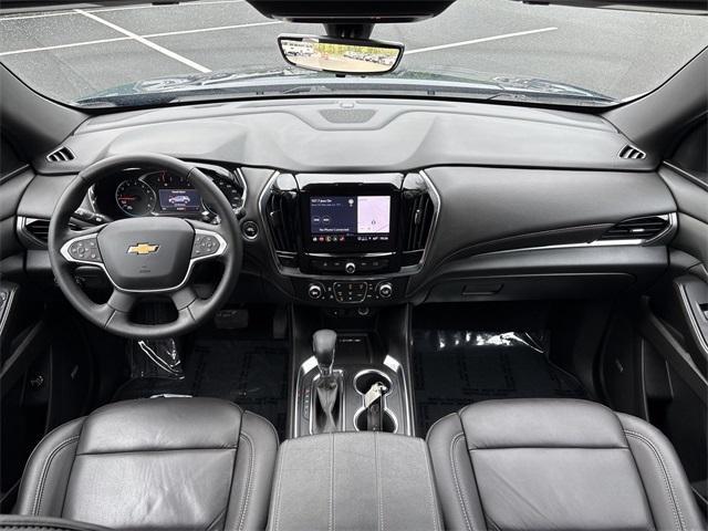 Photo of 2023 Northsky Blue Metallic Chevrolet Traverse