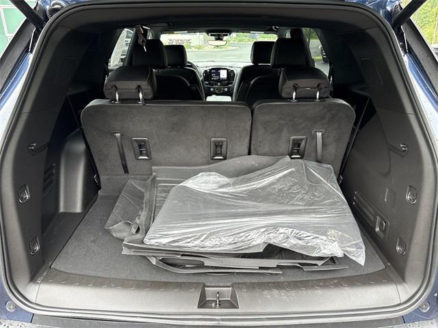Photo of 2023 Northsky Blue Metallic Chevrolet Traverse