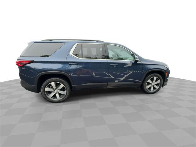 Photo of 2023 Northsky Blue Metallic Chevrolet Traverse