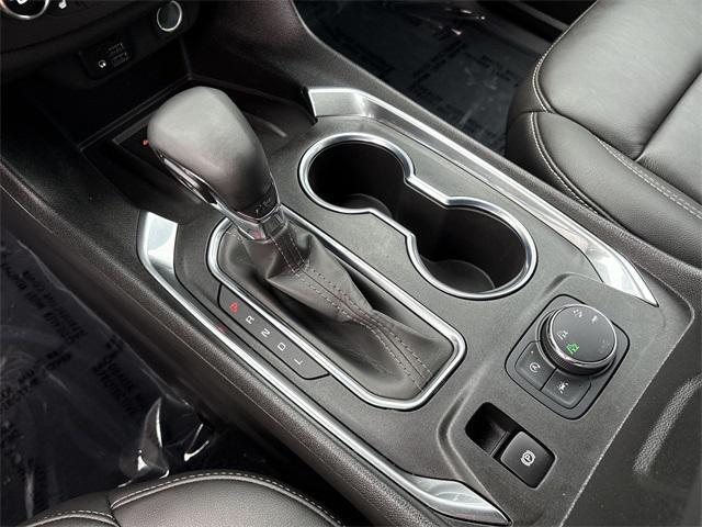 Photo of 2023 Northsky Blue Metallic Chevrolet Traverse