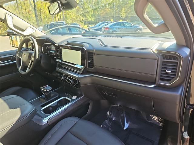 Photo of 2024 Black Chevrolet Silverado 1500