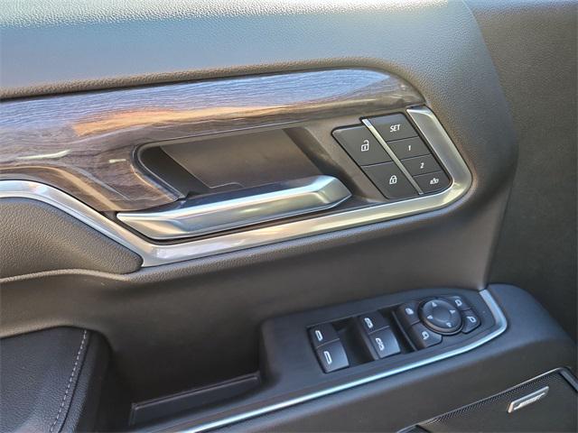 Photo of 2024 Black Chevrolet Silverado 1500