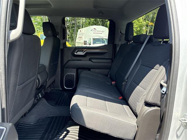 Photo of 2022 Silver Ice Metallic Chevrolet Silverado 1500