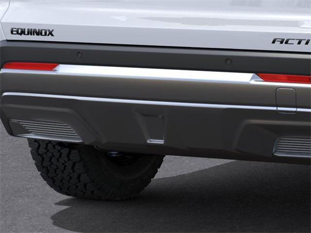 Photo of 2026 Polar White Tricoat Chevrolet Equinox