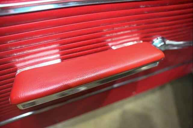 Photo of 1962 White Chevrolet Bel Air