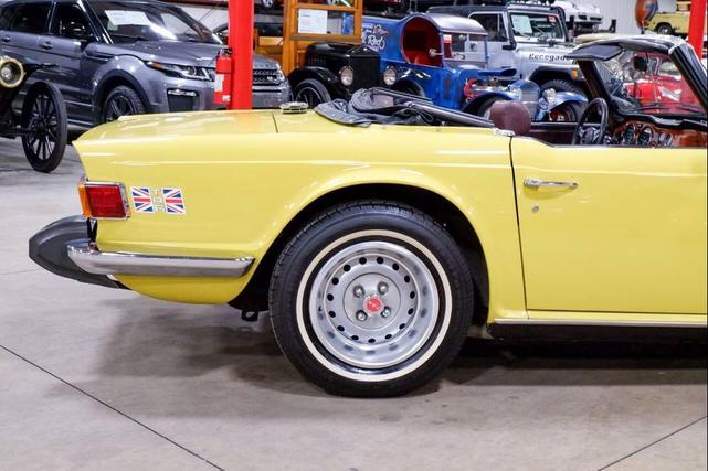 Photo of 1974 Mimosa Yellow Triumph TR6
