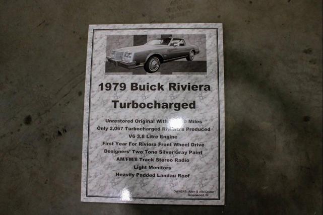 Photo of 1979 Gray Buick Riviera