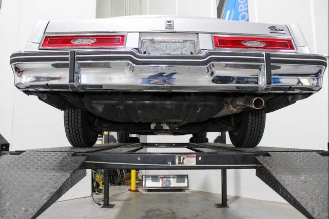 Photo of 1979 Gray Buick Riviera