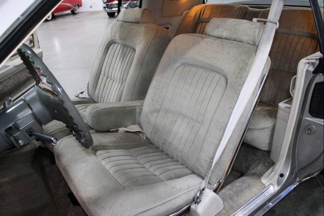 Photo of 1979 Gray Buick Riviera