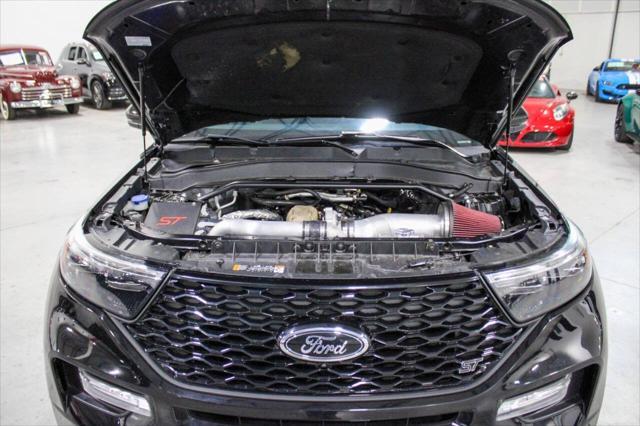 Photo of 2021 Agate Black Ford Explorer