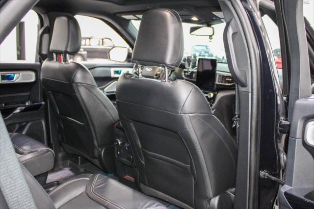 Photo of 2021 Agate Black Ford Explorer