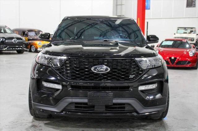 Photo of 2021 Agate Black Ford Explorer