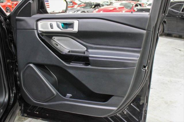 Photo of 2021 Agate Black Ford Explorer