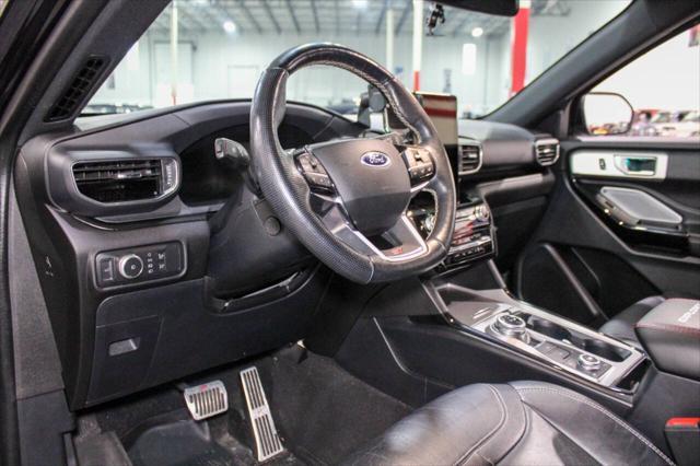 Photo of 2021 Agate Black Ford Explorer