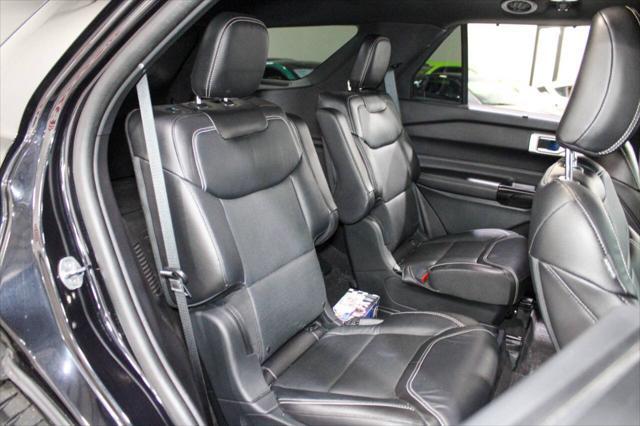 Photo of 2021 Agate Black Ford Explorer