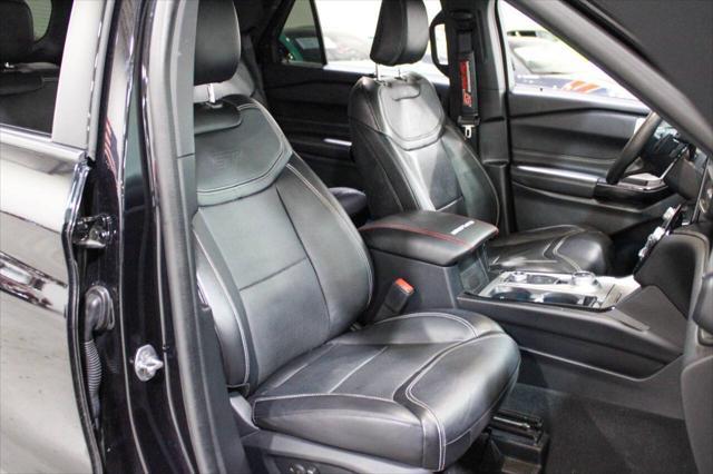 Photo of 2021 Agate Black Ford Explorer