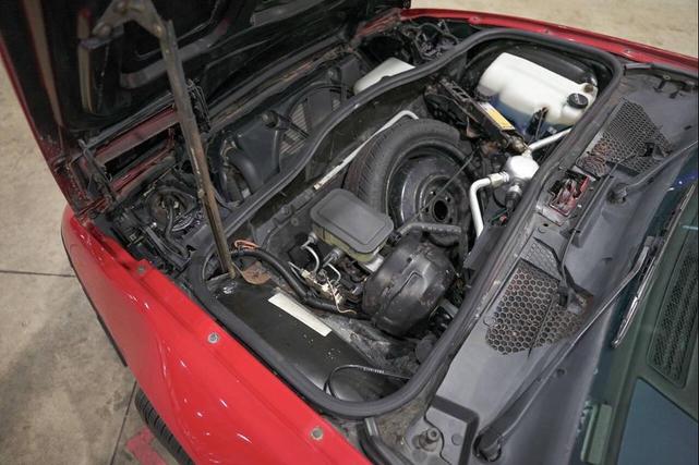 Photo of 1988 Red Pontiac Fiero
