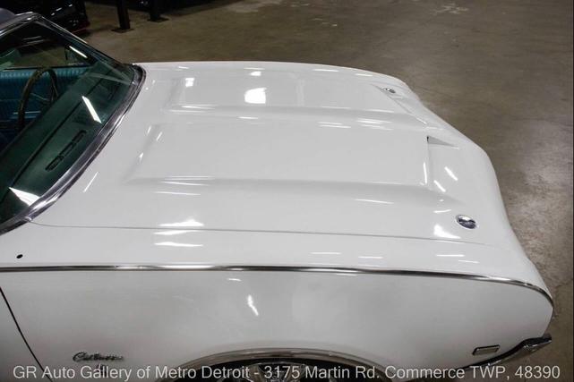 Photo of 1969 White Oldsmobile Cutlass