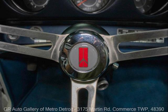 Photo of 1969 White Oldsmobile Cutlass