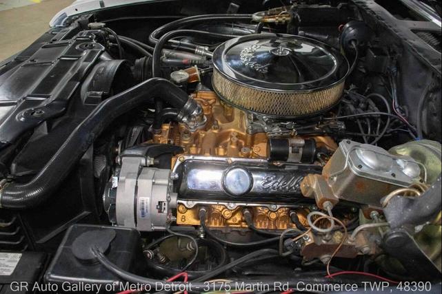 Photo of 1969 White Oldsmobile Cutlass