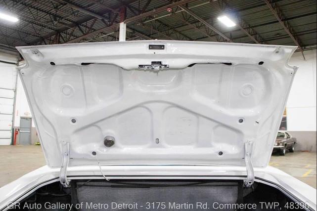 Photo of 1969 White Oldsmobile Cutlass