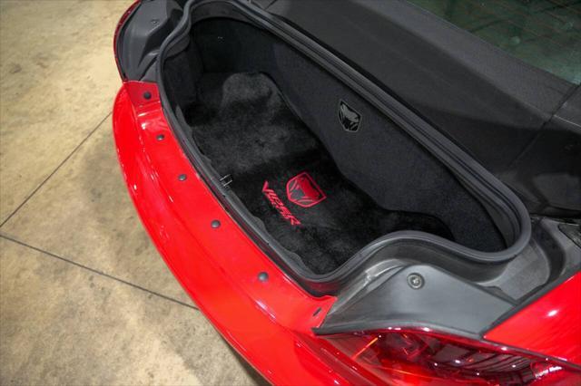 Photo of 2004 Red Dodge Viper