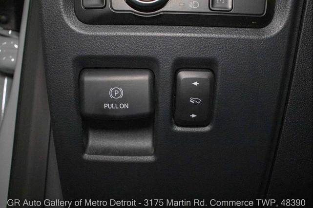 Photo of 2023 Avalanche Gray Ford F-150 Lightning