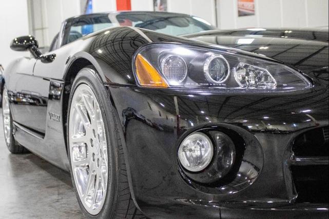 Photo of 2003 Black Dodge Viper
