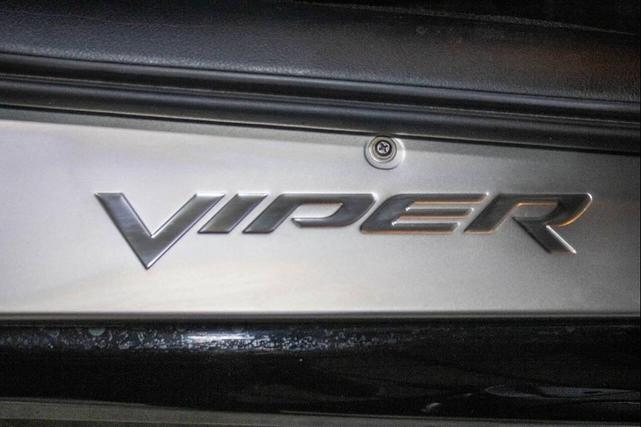 Photo of 2003 Black Dodge Viper