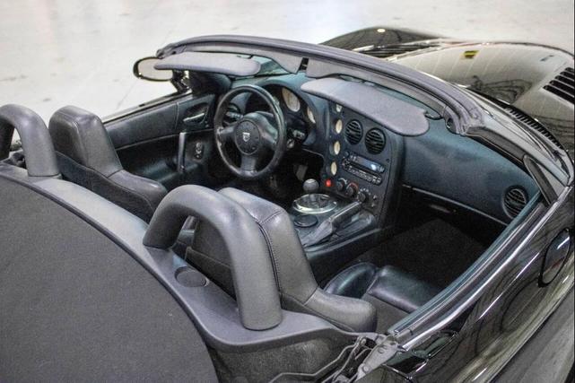 Photo of 2003 Black Dodge Viper