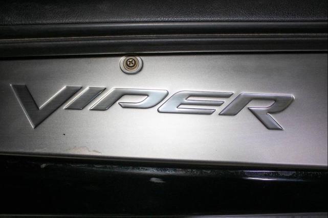 Photo of 2003 Black Dodge Viper