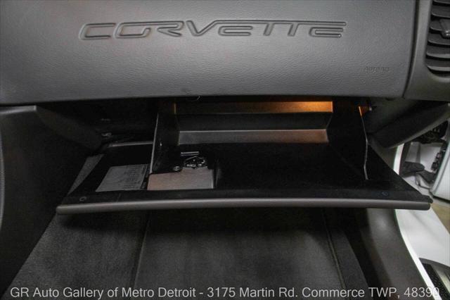 Photo of 2010 Arctic White Chevrolet Corvette