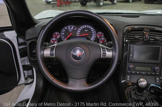 Photo of 2010 Arctic White Chevrolet Corvette