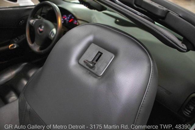 Photo of 2010 Arctic White Chevrolet Corvette