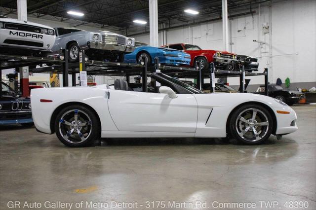 Photo of 2010 Arctic White Chevrolet Corvette