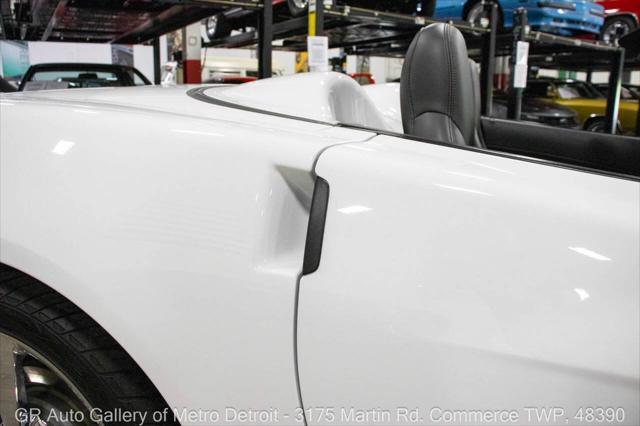 Photo of 2010 Arctic White Chevrolet Corvette