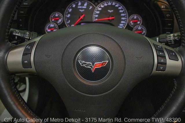 Photo of 2010 Arctic White Chevrolet Corvette