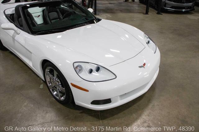 Photo of 2010 Arctic White Chevrolet Corvette