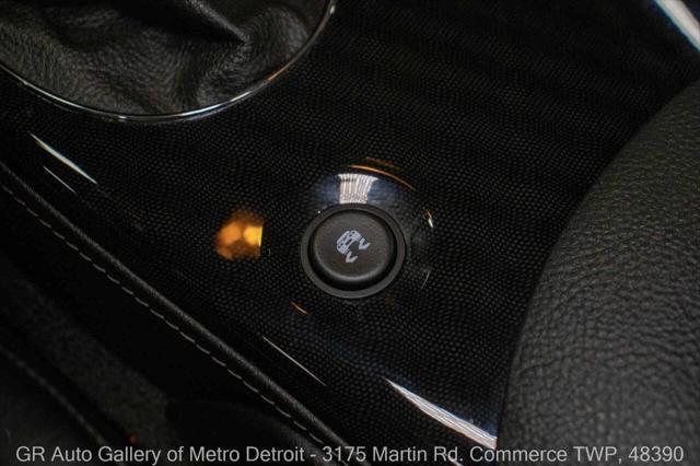 Photo of 2010 Arctic White Chevrolet Corvette
