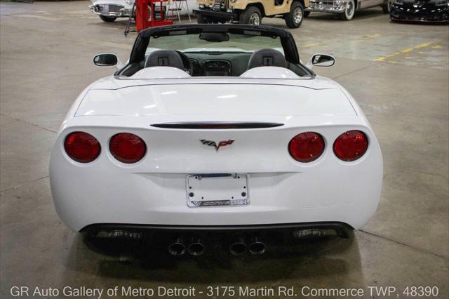 Photo of 2010 Arctic White Chevrolet Corvette