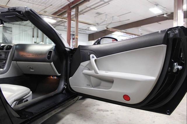 Photo of 2006 Black Chevrolet Corvette