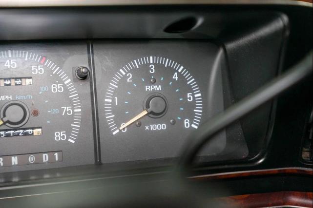 Photo of 1990 White Ford F-150
